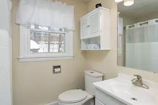 70 Salem St, Manchester, NH 03102 - Photo 14