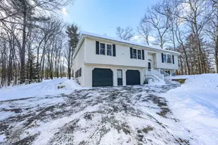 40 Joanne Dr, Hooksett, NH 03106 - Photo 2