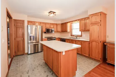 40 Joanne Drive, Hooksett, NH 03106 - Photo 10