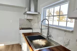 11 Walnut St, Keene, NH 03431 - Photo 4