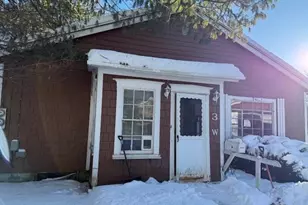 3 Newport Ave, Newport, NH 03773 - Photo 2