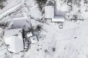 376 Rattlesnake Hill Rd, Auburn, NH 03032 - Photo 8