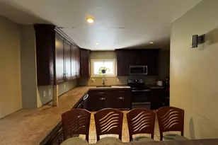 111 Coburn Ave, Nashua, NH 03063 - Photo 6