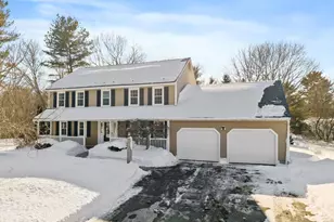 3 Copperfield Ln, Londonderry, NH 03053 - Photo 4