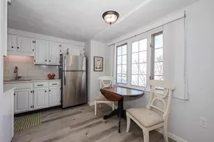 7 Colonial Square, Peterborough, NH 03458 - Photo 4