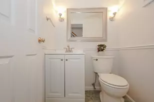 7 Colonial Square, Peterborough, NH 03458 - Photo 14