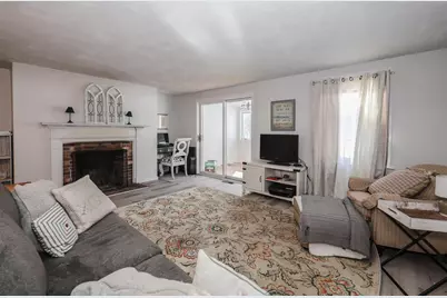 7 Colonial Square, Peterborough, NH 03458 - Photo 10