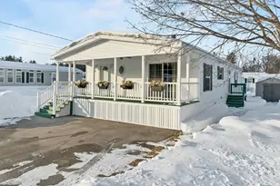 71 Caddy Dr, Salem, NH 03079 - Photo 1