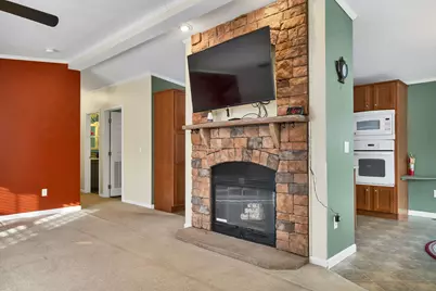 71 Caddy Drive, Salem, NH 03079 - Photo 6