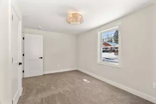 40 Hillside Ave, Derry, NH 03038 - Photo 32