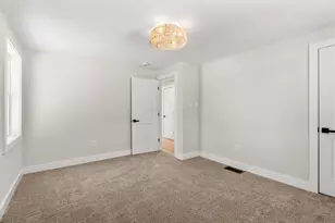 40 Hillside Ave, Derry, NH 03038 - Photo 28