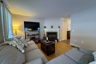 306 River Grant Dr, Hopkinton, NH 03229 - Photo 8