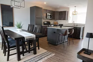 1124 S Mammoth Rd, Manchester, NH 03109 - Photo 2