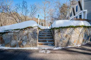 3 Chisholm Farm Dr, Stratham, NH 03885 - Photo 4