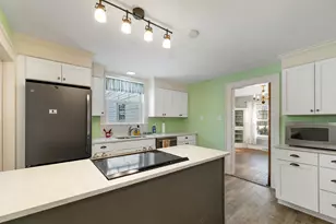 27 Tremont St, Laconia, NH 03246 - Photo 14