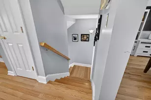 63 Woodview Way, Manchester, NH 03102 - Photo 6