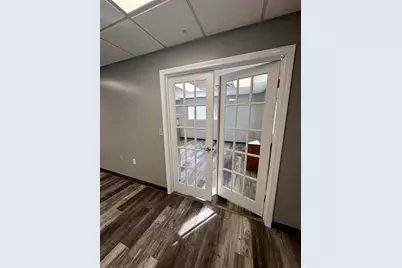 187 Londonderry Turnpike #2, Hooksett, NH 03106 - Photo 2