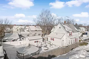 148 Cypress St, Manchester, NH 03103 - Photo 6