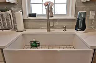 78 Lynwood Ln, Manchester, NH 03109 - Photo 6