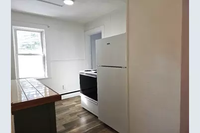 395A Webster Street, Manchester, NH 03104 - Photo 10