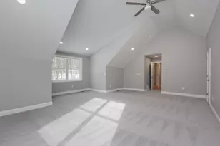 821 Cross Country Rd, Pembroke, NH 03275 - Photo 20