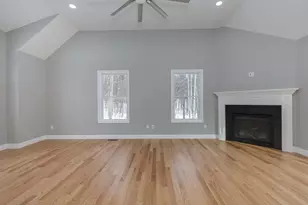 821 Cross Country Rd, Pembroke, NH 03275 - Photo 14