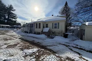 38 Bell St, Nashua, NH 03064 - Photo 4