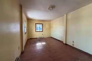 38 Bell St, Nashua, NH 03064 - Photo 8