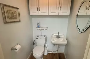 579 Daniel Webster Hwy, Merrimack, NH 03054 - Photo 4