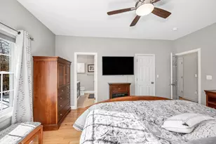 8 Crown Point Cir, Merrimack, NH 03054 - Photo 20