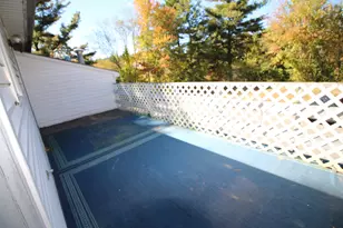 76 Franklin St, Derry, NH 03038 - Photo 8