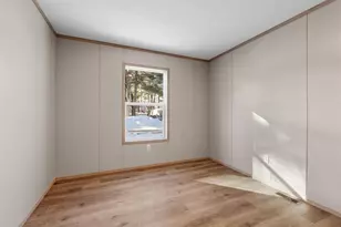 27 Bond St, Franklin, NH 03235 - Photo 24