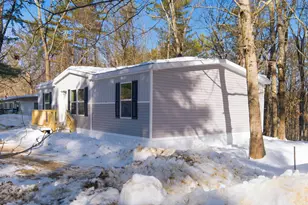 27 Bond St, Franklin, NH 03235 - Photo 2