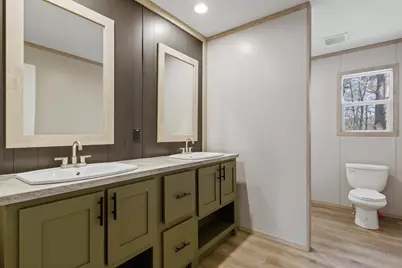 27 Bond Street, Franklin, NH 03235 - Photo 20