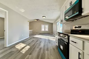 186 Grand Ave, Manchester, NH 03109 - Photo 6