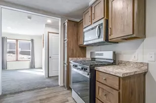79 Diamondback Dr, Rochester, NH 03867 - Photo 18