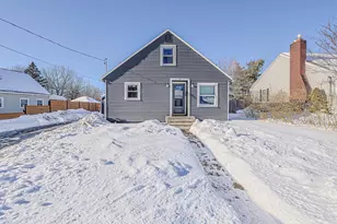 7 Mt Vernon St, Nashua, NH 03064 - Photo 4