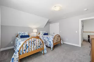 47 Clover Ln, Londonderry, NH 03053 - Photo 32