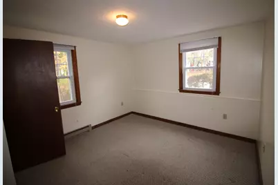 84 Franklin Street #3, Derry, NH 03038 - Photo 4