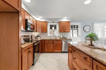 24 Beechwood Road, Hudson, NH 03051 - Photo 10