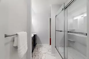 24 Beechwood Rd, Hudson, NH 03051 - Photo 28