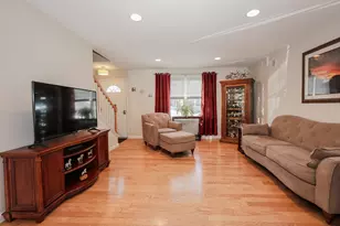 20 Bruins Ln, Raymond, NH 03077 - Photo 4