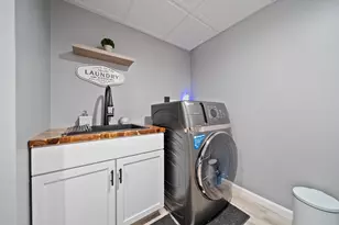 8 Standish Way, Amherst, NH 03031 - Photo 24