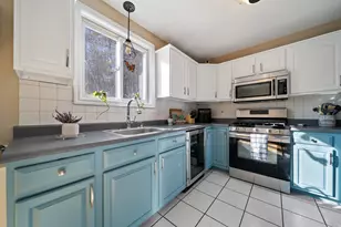 8 Standish Way, Amherst, NH 03031 - Photo 12