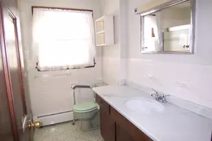 18 Century Rd, Nashua, NH 03064 - Photo 8