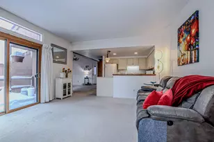 840 Cove Dr, Grantham, NH 03753 - Photo 4