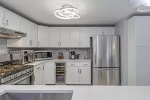 13B Hedgerow Dr, Hudson, NH 03051 - Photo 20