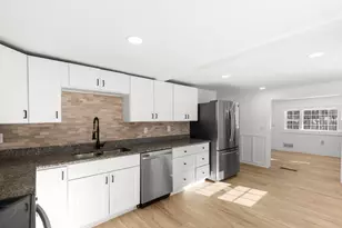 126 Watson Rd, Dover, NH 03820 - Photo 20