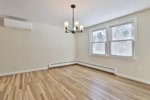 139 Peele Rd, Nashua, NH 03062 - Photo 10