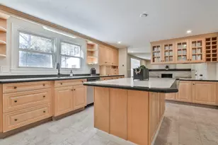 139 Peele Rd, Nashua, NH 03062 - Photo 14